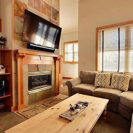 Gh19 Greyhawk Mountain Getaway Villa
